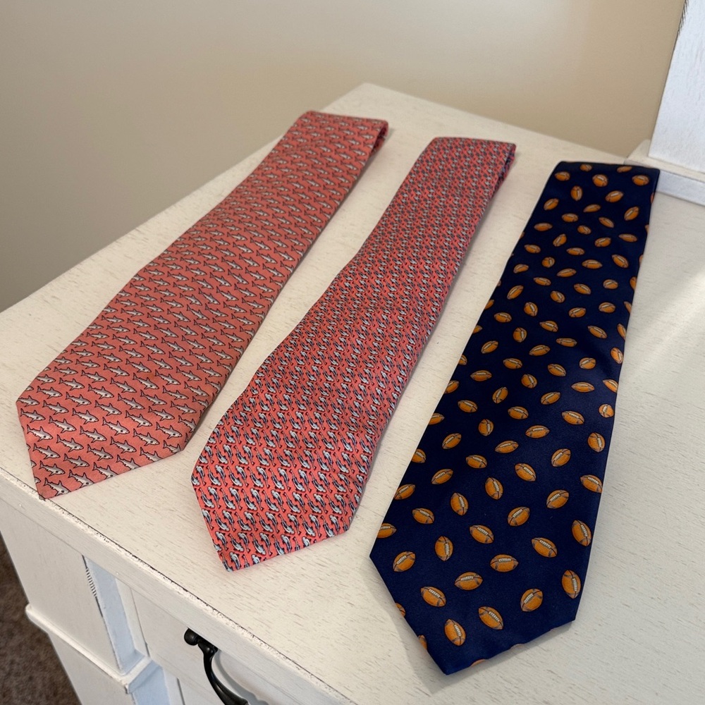 Vineyard Vines and Alynn Neckwear Men’s 100% Silk Ties / Excellent Condition